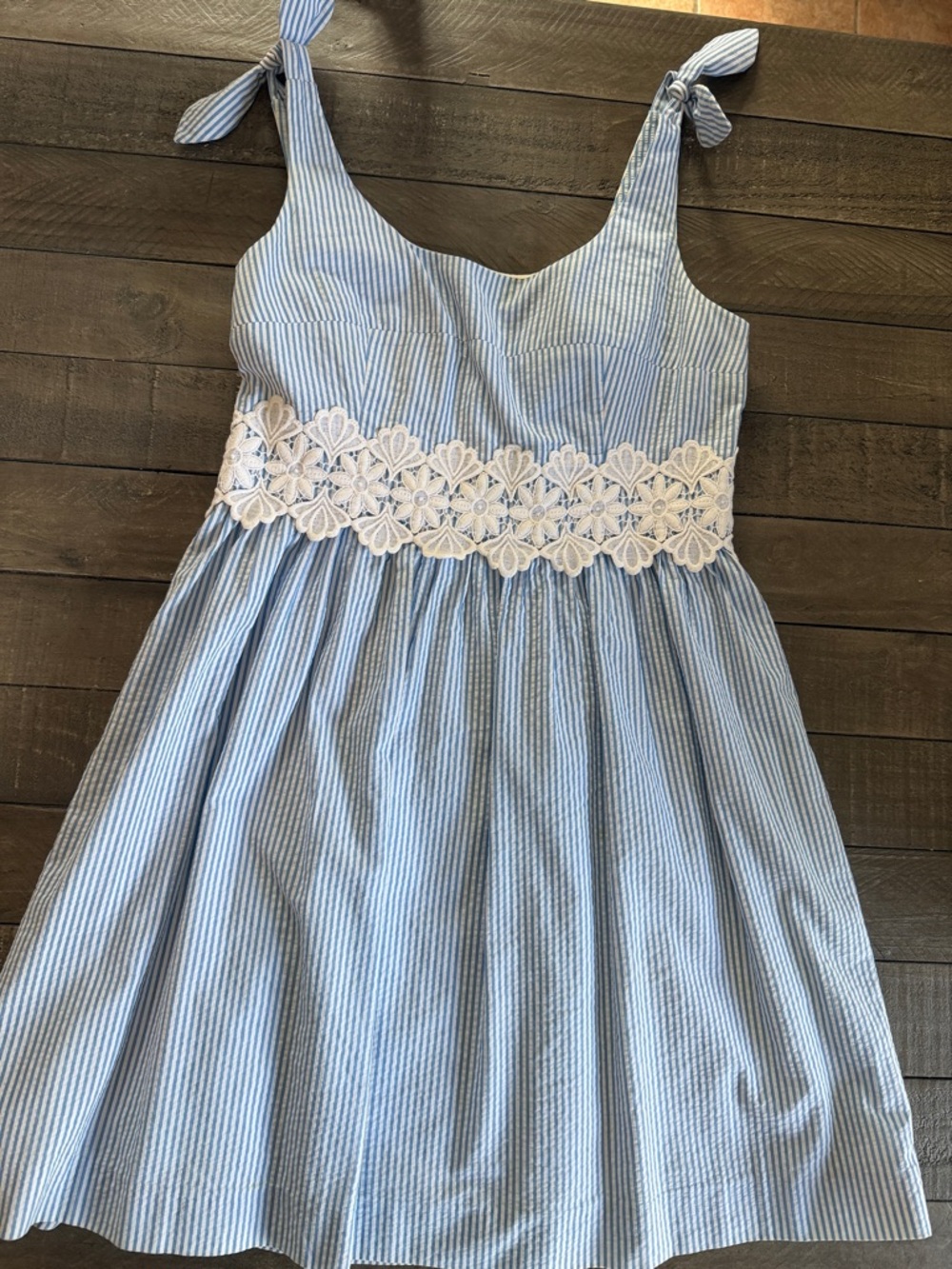 Lilly Pulitzer Tessa Dress in Costal Blue Seersucker Size 10